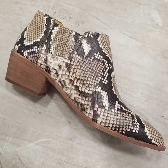 💕MADEWELL💕 Low Chelsea Boots ~ Snake Embossed - Picture 7 of 16
